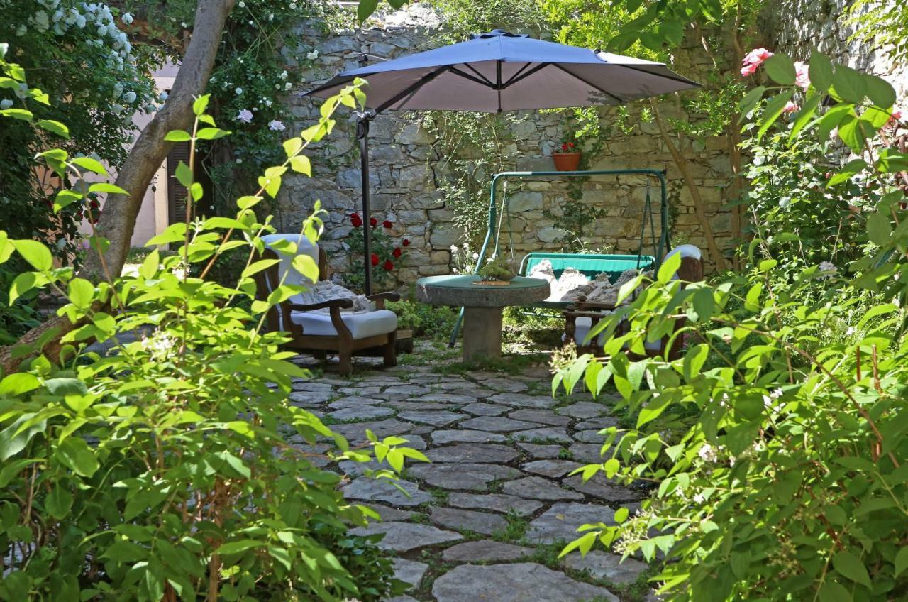 Wine Garden Rooms Скрадин Экстерьер фото